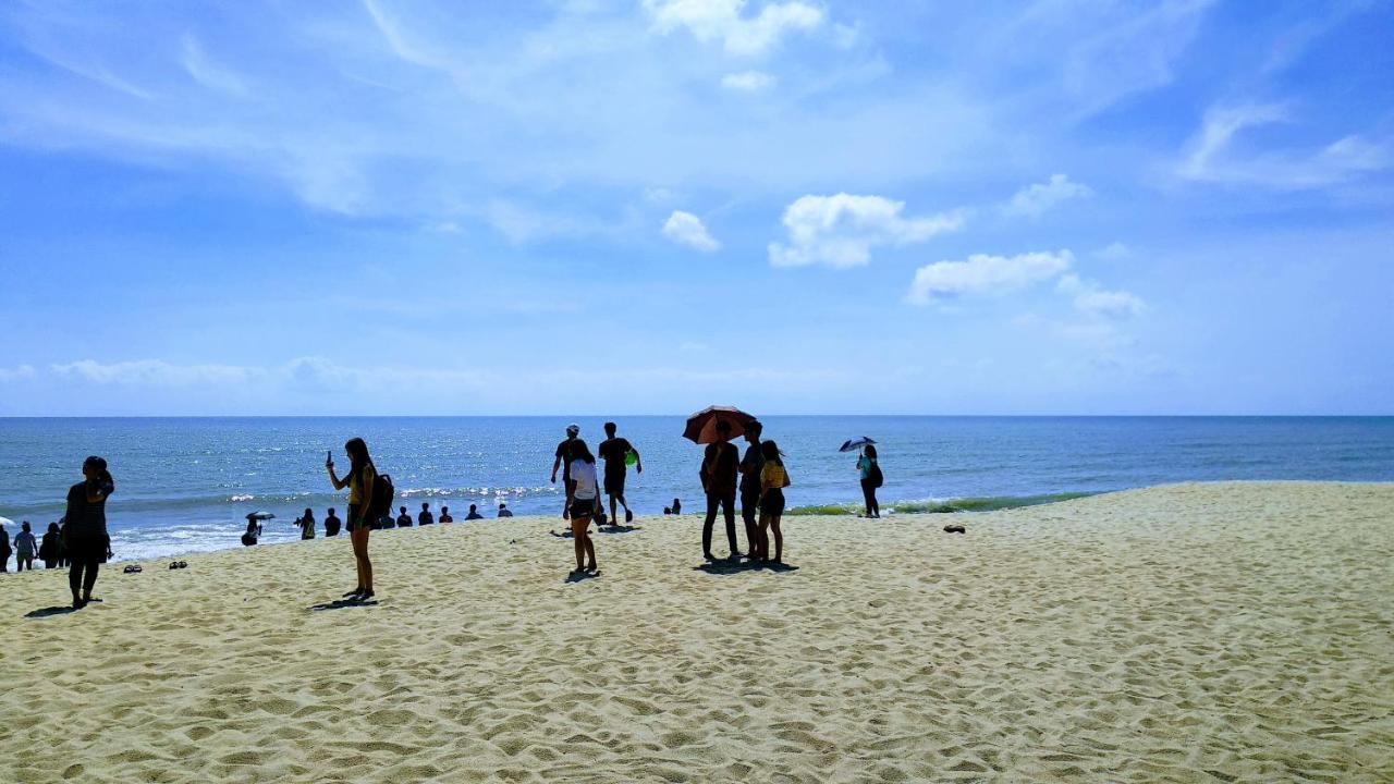 קואנטאן Comel Sea View Homestay מראה חיצוני תמונה